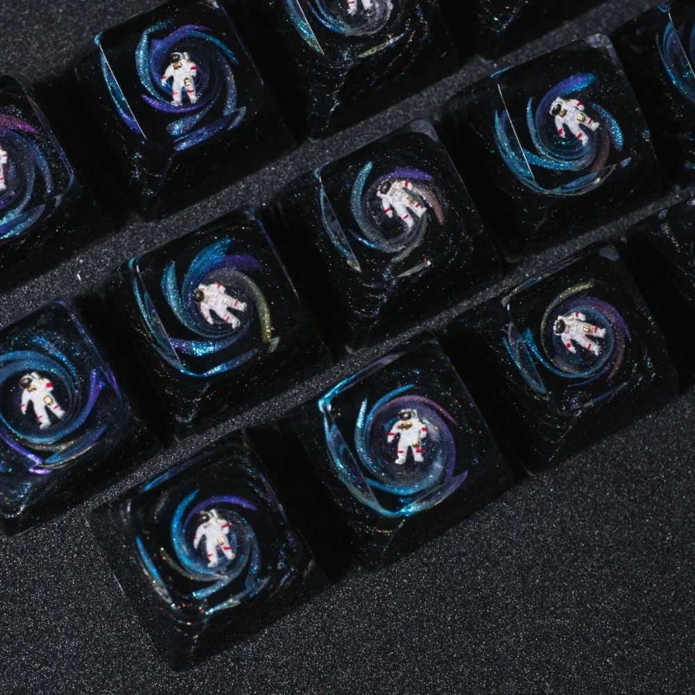 Gaming Accessories Aesthetic - Artisan Keycap นักบินอวกาศเรซิ่น Key Caps คีย์บอร์ดหมวกส่วนบุคคล